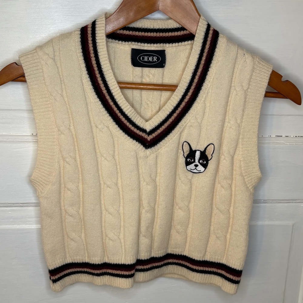 Cider Cream Cable Knit V-Neck Sweater Vest with Dog Embroidery
